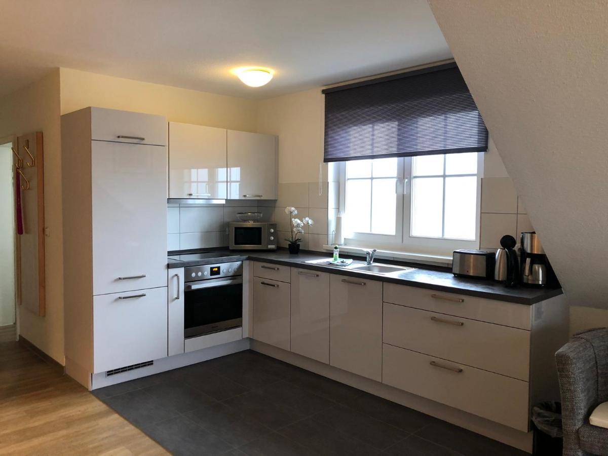 Ferienwohnung "Kranich" Im Ferien-Resort Ruegen Sagard Esterno foto