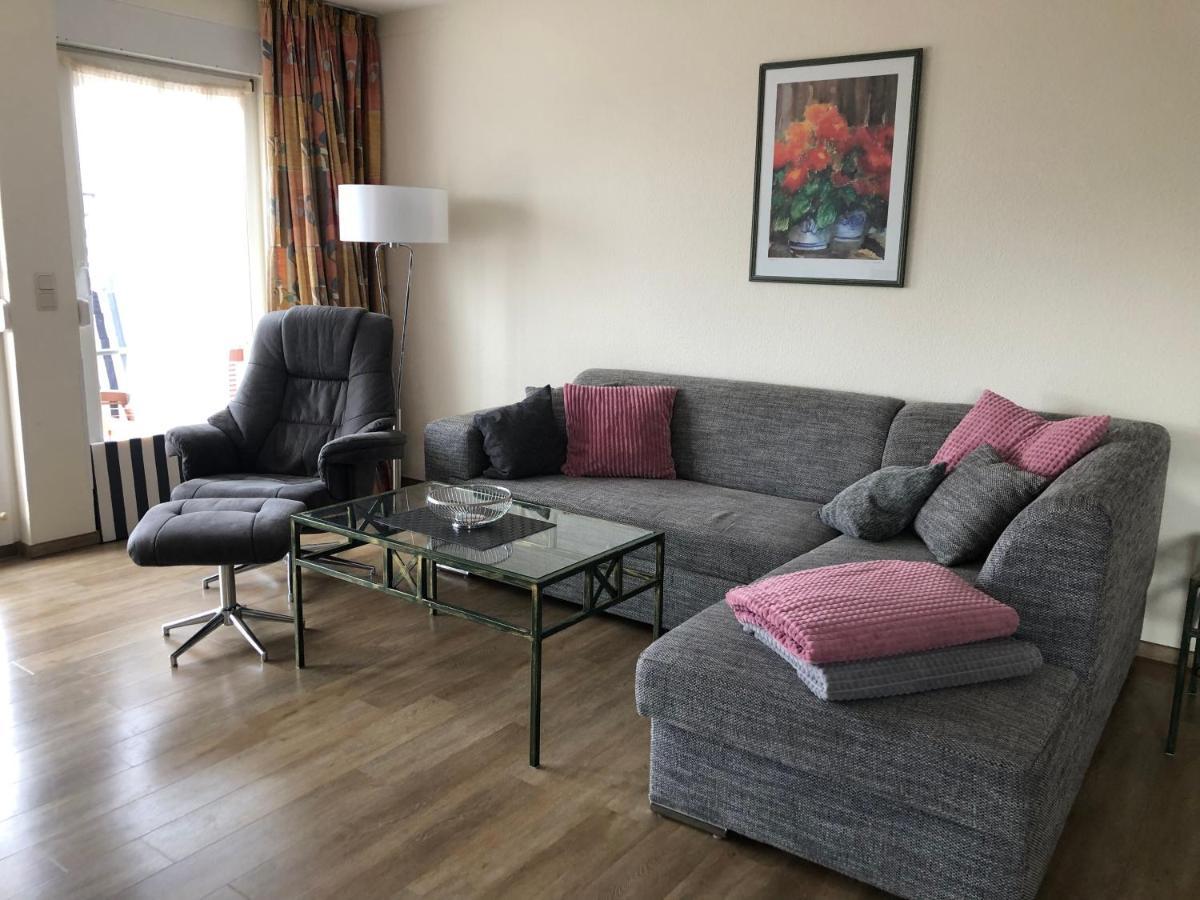 Ferienwohnung "Kranich" Im Ferien-Resort Ruegen Sagard Esterno foto