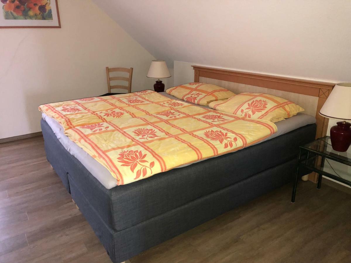 Ferienwohnung "Kranich" Im Ferien-Resort Ruegen Sagard Esterno foto
